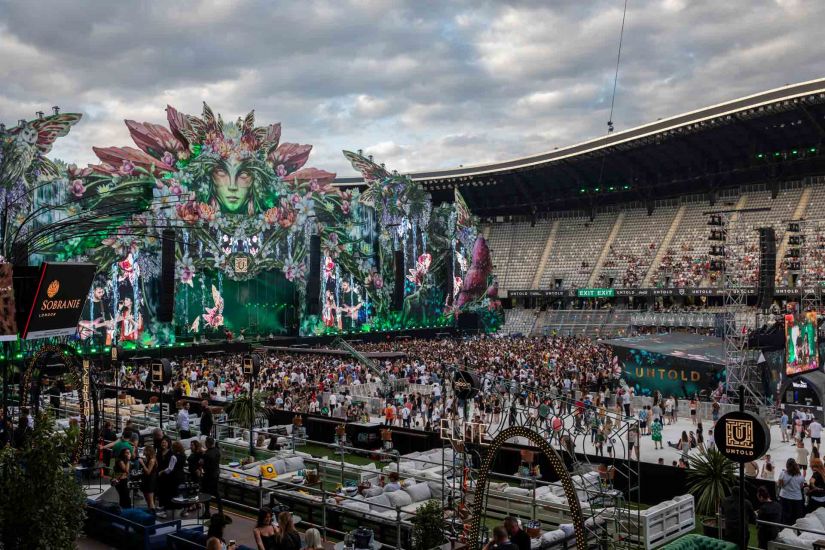 Világhírű előadók, különleges díszlet és sok szórakozás – Ilyen volt az Untold fesztivál