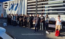 Negyven migránst füleltek le a román-magyar határon