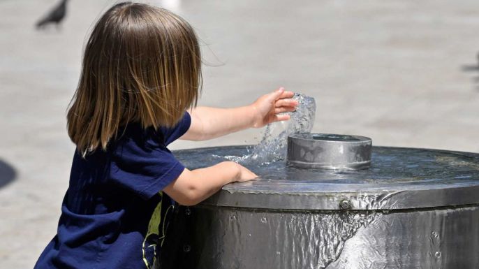 UNICEF: A világ gyermekeinek ötöde szenved a szélsőségesen meleg időjárás miatt