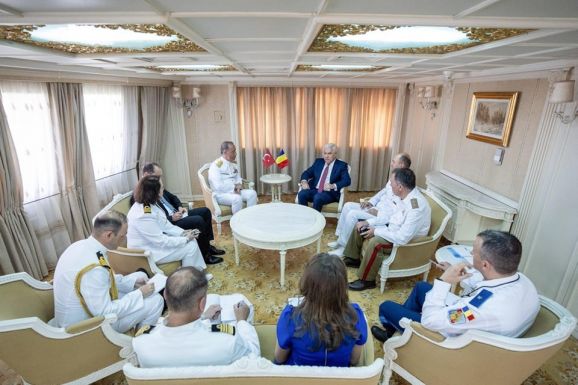 Angel Tîlvăr a török haditengerészeti erők parancsnokával tárgyalt
