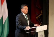 Latorcai Csaba: Szent István korában a megmaradásunk volt a tét, és ma sincs ez másként