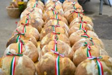 Gazdáktól rászorulóknak – hogy mindenkinek jusson kenyér a mindennapokban