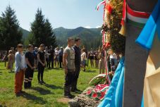 A hősökre emlékeznek Úz-völgyében