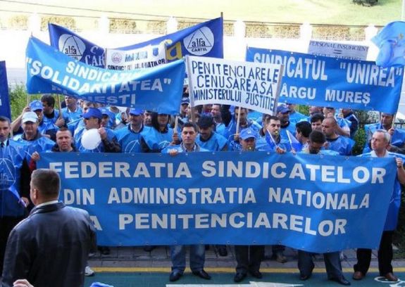 Lesz pénz a börtönalkalmazottak bérének kifizetésére