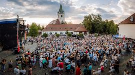 Mága Zoltán és Bodrogi Gyula egy színpadon - így ünnepeltek a marosvásárhelyiek