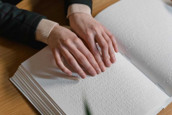 Nyugdíjak újraszámolása: a nemlátók egyesülete tiltakozik a 60-80 százalékkal alacsonyabb nyugdíjak miatt