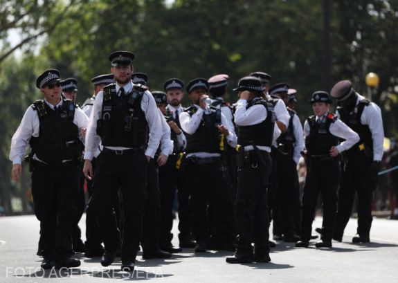Késelés a londoni karneválon: súlyos állapotban került kórházba egy nő