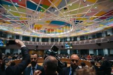 Ukrajna bevetheti a holland F–16-osokat Oroszországban – eszeveszett javaslatokról beszél Szijjártó