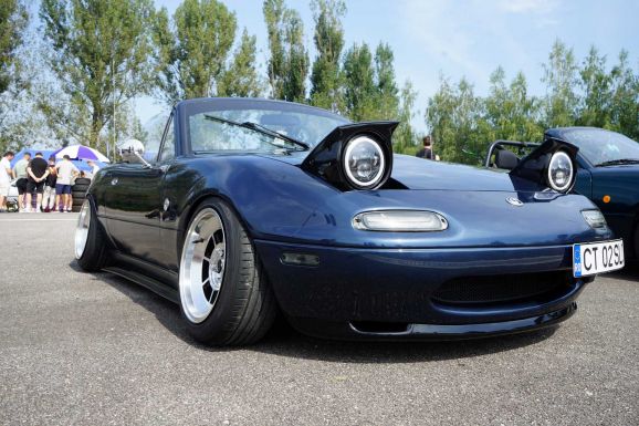 Zajlik Kézdivásárhelyen a Saisho Fest, a japán autók találkozója