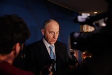 Doktori dolgozata plagizálásával vádolta meg Mircea Geoanát Emilia Sercan