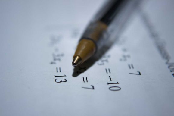 Matematika vizsga: nem volt nehéz a tétel, a korábbi évekhez képest egyszerűbb feladatokat kaptak a vizsgázók