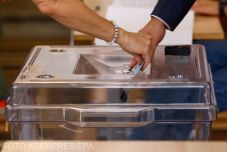 Talán utoljára vizsgázik a „köztársasági front” Franciaországban