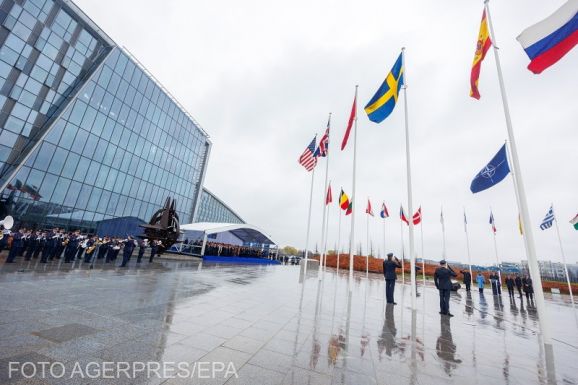 Különmegbízottat küld Kijevbe a NATO