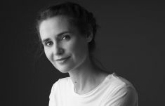 Teljes titokban helyezték örök nyugalomra Tompos Kátyát