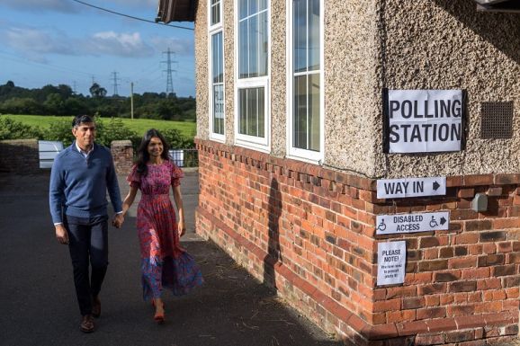 Zajlik a parlamenti választás Nagy-Britanniában – a felmérések a Munkáspárt győzelmét vetítik előre