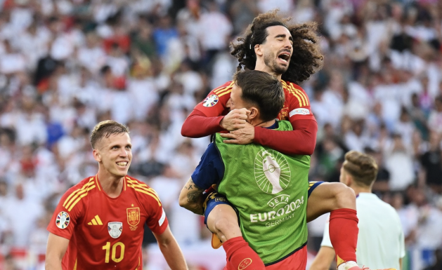 Kiütötték a spanyolok a házigazda németeket, elsőként jutottak be az elődöntőbe