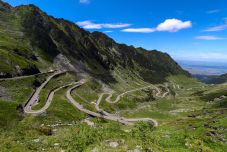 Felújítások várhatók a Transzfogarasi úton, de nem zárják le az ország egyik legszebb útvonalát 