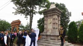 Törlesztés: teljessé vált Gábor Áron eresztevényi emlékműve