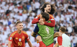 Kiütötték a spanyolok a házigazda németeket, elsőként jutottak be az elődöntőbe