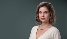 FRISSÍTVE – Cáfolta Vidnyánszky állításait a balesetben megsérült Szász Júlia, tüntetést szerveznek az igazgató lemondásáért