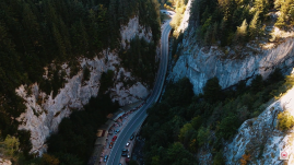 Lezuhant egy férfi a szikláról a Békás-szorosban