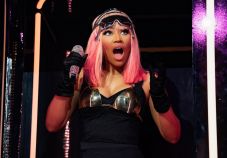 Ráijesztettek a Bukarestben tüntető könyvelők Nicki Minajra