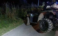 Részegen, jogosítvány nélkül vezette az ATV-t – két fiatalember megsérült