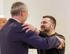 Kezdődik a NATO-csúcs: Románia Ukrajna felvételét is támogatja