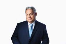 Orbán Viktort dicsérte a volt román miniszterelnök