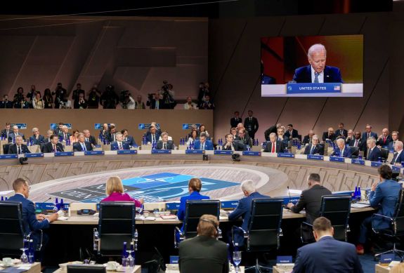 NATO-csúcs után: Trump győzelmével megkérdőjeleződhet Ukrajna feltételek nélküli támogatása