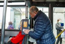 Több mint 100 000 eurónyi büntetést szabtak ki idén a kolozsvári jegyellenőrök