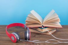 Hozzáférhetőbbé teszik az irodalmat a látássérültek számára Bihar megyében