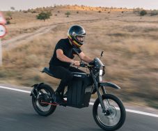 Szatmárnémetiben gyártják az első romániai elektromos robogót