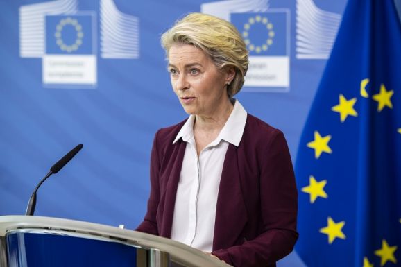Elmarasztalták Ursula von der Leyent a vakcina-botrányban – egy nappal a sorsdöntő szavazás előtt