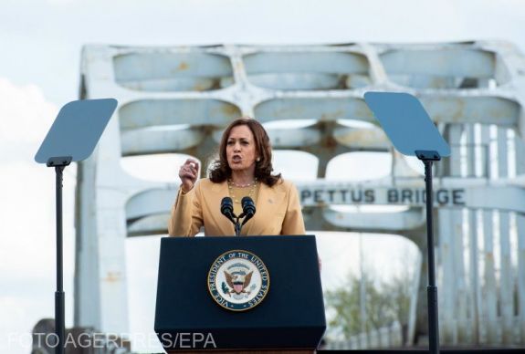 Kamala Harris alelnök válthatja Joe Bident demokrata jelöltként