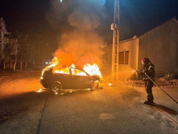 Gyermek vezette az autót, súlyos baleset lett a vége