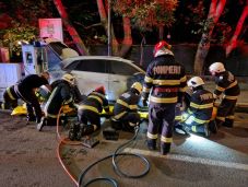 Kiégett egy elektromos autó Szatmárnémetiben (KÉPEK)