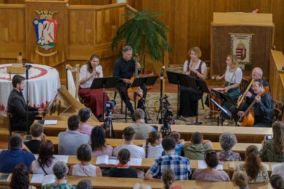 Hat ország, tizenegy helyszín, tizennégy kivételes együttes: véget ért a csíkszeredai Régizene Fesztivál