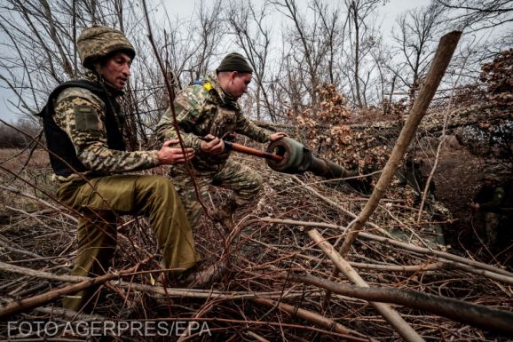 Hárman meghaltak ukrán katonák közötti lövöldözésben