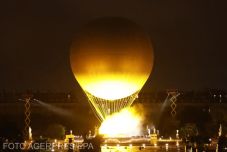 Ötkarikás parádé párizsi módra – megnyitották az olimpiát