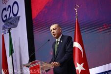 Erdogan: bármikor bevonulhatnánk Izraelbe, „nincs ok, amiért ezt ne tehetnénk meg”