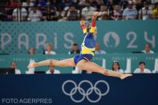 Hetedik helyen zárt a női tornászcsapat, az amerikaiaké az aranyérem