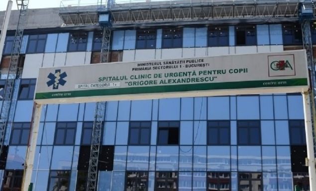 Javul a bukaresti szörnyű balesetben megsérült kislány állapota – a lábát elveszítette