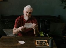 Nem kell már sokat várni az emelt nyugdíjra: végéhez közeledik a nagy nyugdíj-újraszámolás