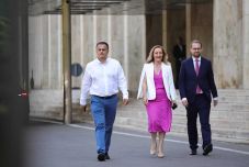 Lasconi: A választásokat a ciklusvégi időpontban kell megtartani