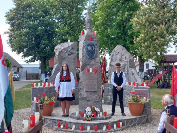 Potápi Árpád János a nemzeti összetartozás napján: ne csak a történelmi traumákra, hanem a sikereinkre is emlékezzünk