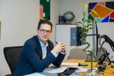 Vincze Loránt: A rosszul teljesítő brüsszeli vezetőknek menniük kell, nekünk pedig maradnunk, hogy hangja legyen a romániai magyarságnak Brüsszelben