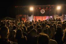 Ezekkel a fellépőkkel már biztosan találkozhatunk a Méra Világzenei Csűrfesztiválon