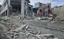 Újabb erdélyi üzemet bontanak le