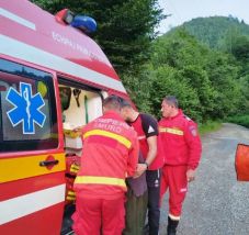 Rátámadt a tehene egy asszonyra – a hegyimentők beavatkozására volt szükség